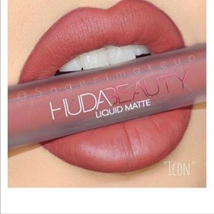 NEW Huda Beauty Lipstick